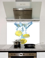 Picture of Sliced lemons in water splashback