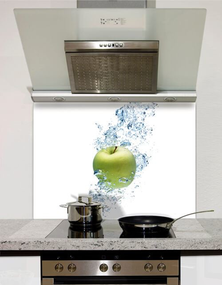 Picture of Apple in water Splashback