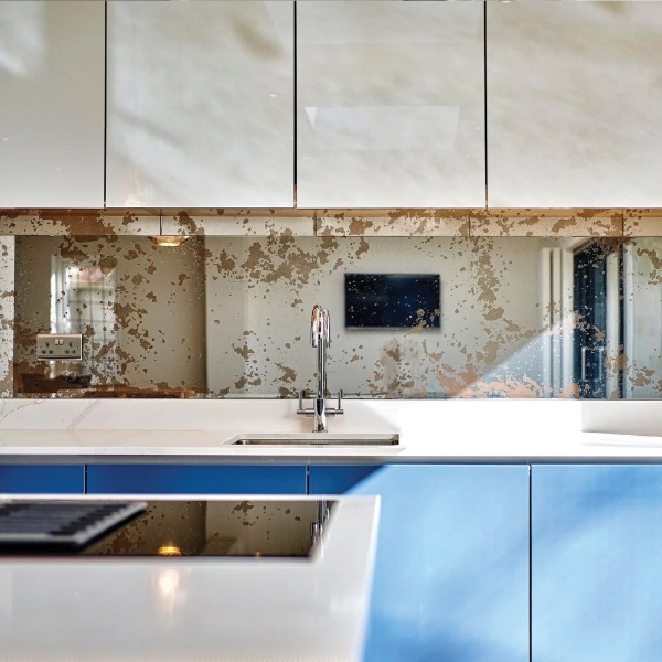 Picture of Rusted Iron Mirror Splashback